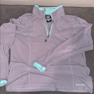 Authentic Moosejaw pullover fleece